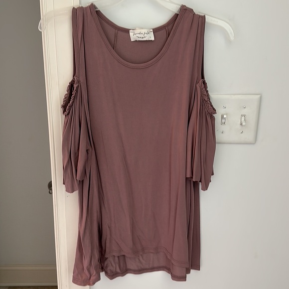 🌟2/$10🌟Lavender Field Cold Shoulder Top - Picture 2 of 5